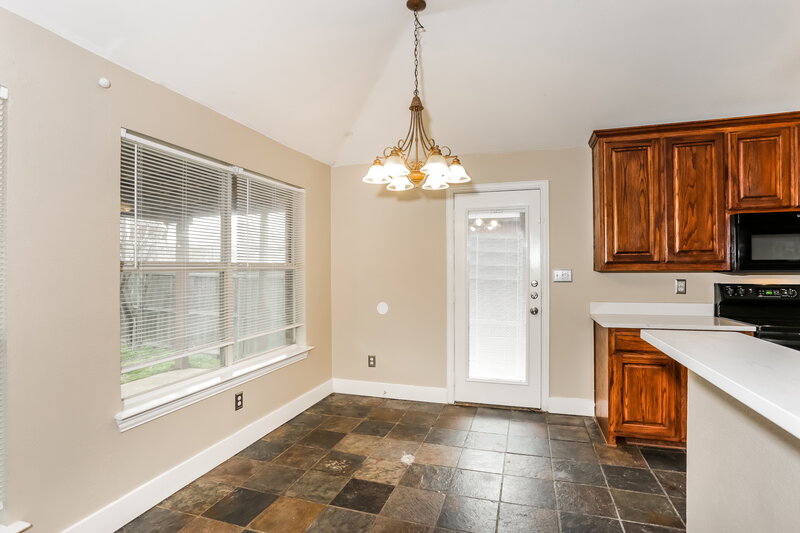 2,205/Mo, 915 Joshua Dr Burleson, TX 76028 Breakfast Nook View