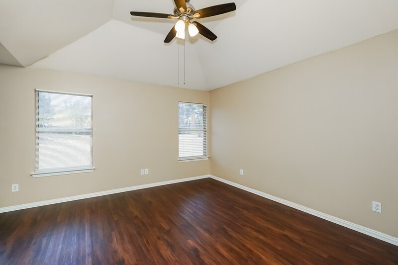 2,040/Mo, 915 Joshua Dr Burleson, TX 76028 Main Bedroom View