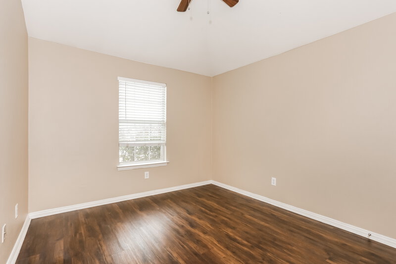 2,205/Mo, 915 Joshua Dr Burleson, TX 76028 Bedroom View 2