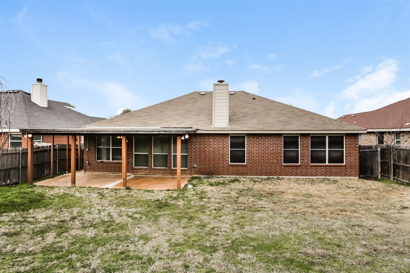 2,205/Mo, 915 Joshua Dr Burleson, TX 76028 Rear View