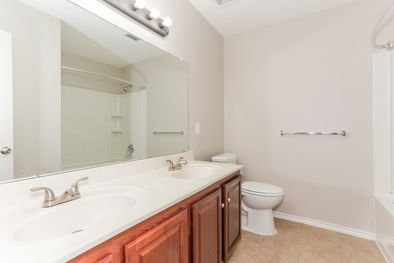 2,165/Mo, 7656 Indigo Ridge Dr Fort Worth, TX 76131 Bathroom View