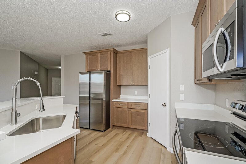 1,995/Mo, 6332 Downeast Dr Fort Worth, TX 76179 Kitchen View 2