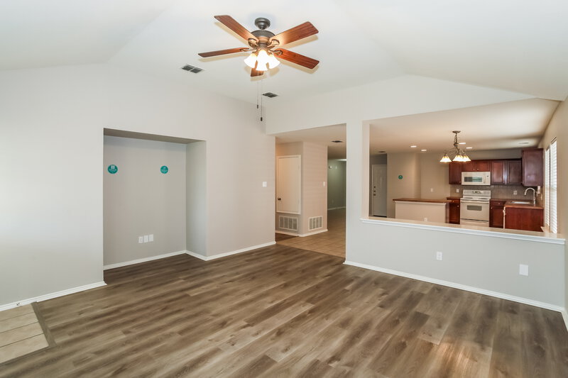2,340/Mo, 8809 Sagebrush Trl Cross Roads, TX 76227 Living Room View 2