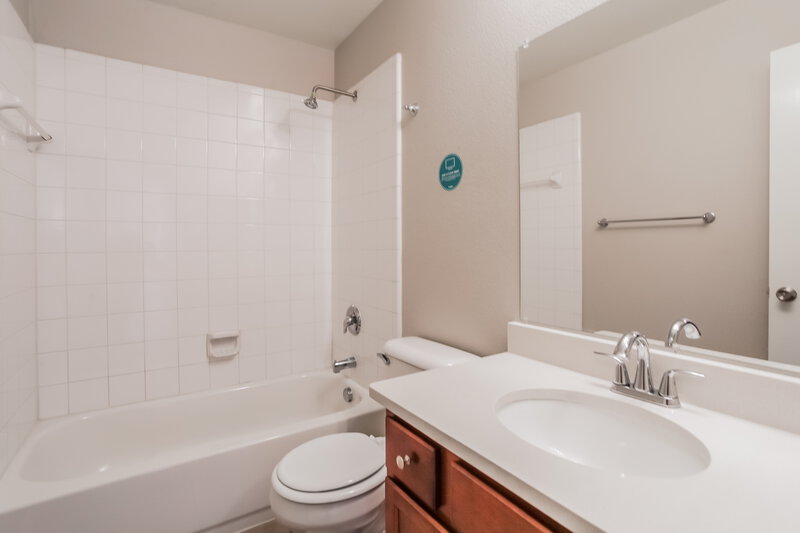2,340/Mo, 8809 Sagebrush Trl Cross Roads, TX 76227 Bathroom View