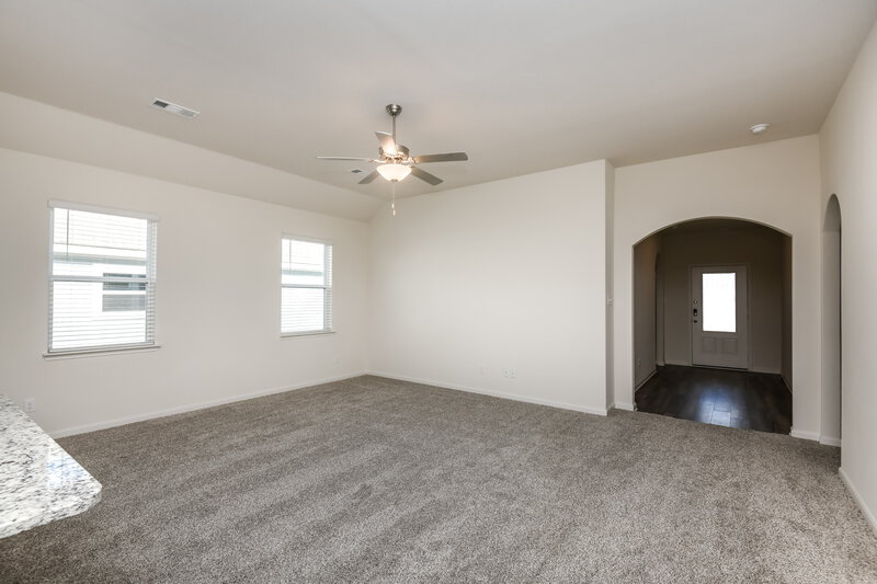 2,140/Mo, 9612 Teton Vista Dr Fort Worth, TX 76140 Living Room View