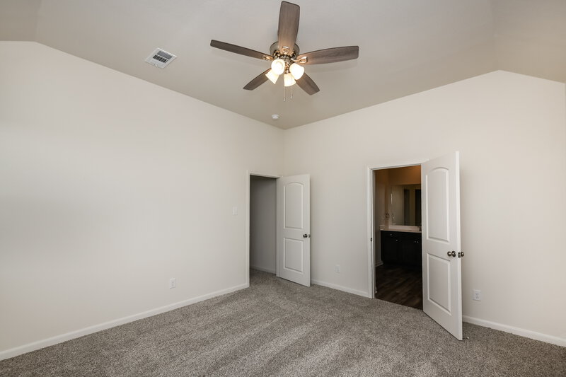 2,140/Mo, 9612 Teton Vista Dr Fort Worth, TX 76140 Main Bedroom View 2