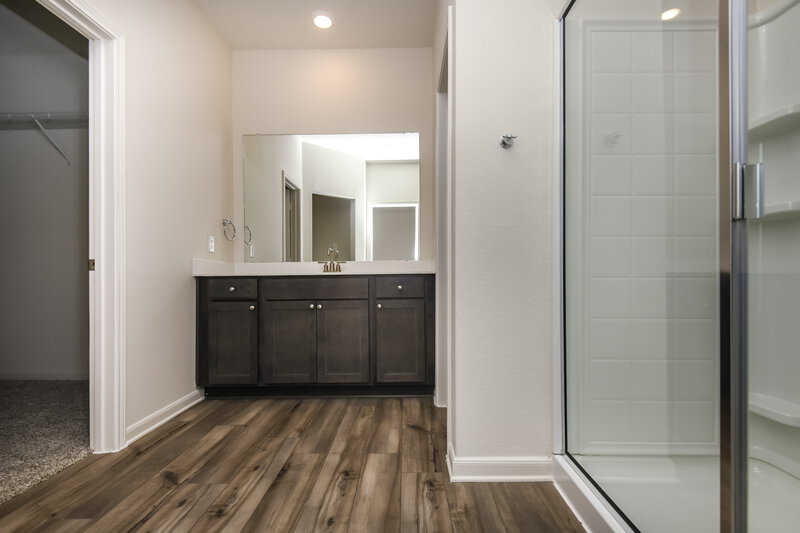 2,140/Mo, 9612 Teton Vista Dr Fort Worth, TX 76140 Main Bathroom View