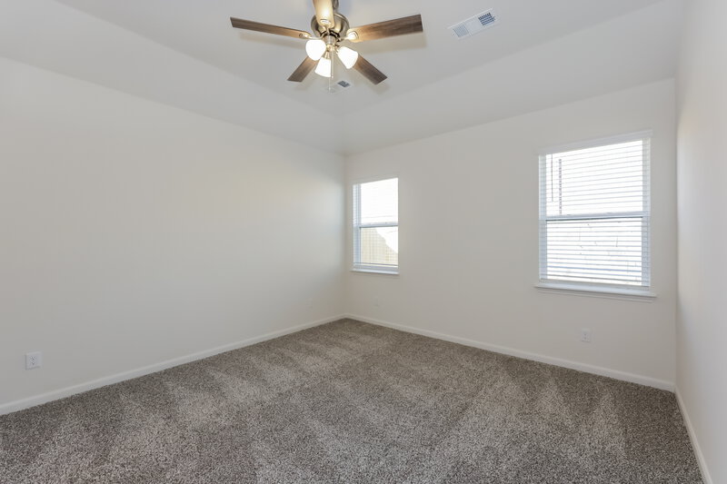 2,380/Mo, 1305 Redpine Dr Fort Worth, TX 76140 Main Bedroom View