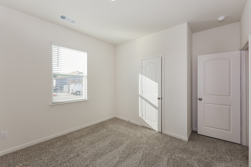 2,380/Mo, 1305 Redpine Dr Fort Worth, TX 76140 Bedroom View 4
