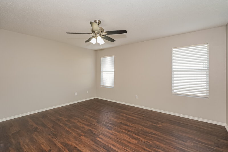 1,485/Mo, 105 Teal Rd Sanger, TX 76266 Main Bedroom View