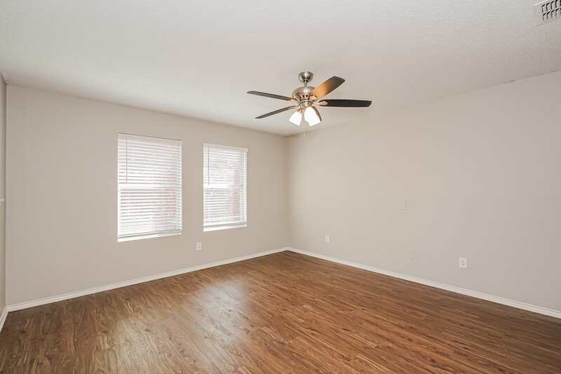 1,485/Mo, 105 Teal Rd Sanger, TX 76266 Main Bedroom View 3