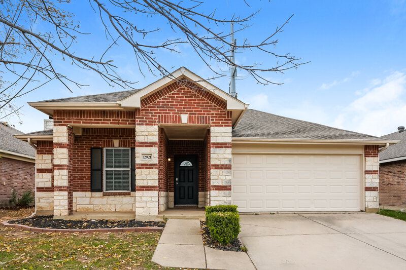 1,950/Mo, 12921 Pricklybranch Dr Fort Worth, TX 76244 External View