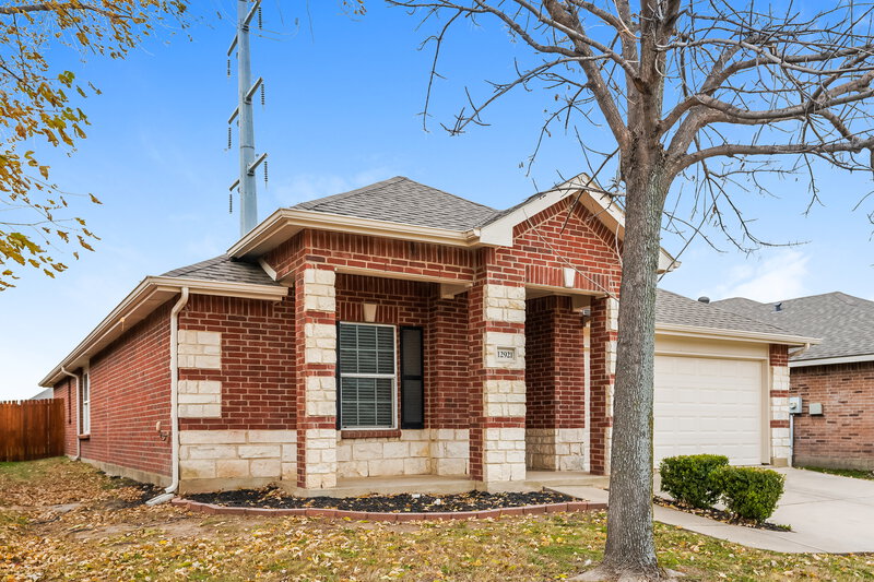 1,950/Mo, 12921 Pricklybranch Dr Fort Worth, TX 76244 Front View