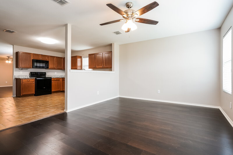 1,950/Mo, 12921 Pricklybranch Dr Fort Worth, TX 76244 Dining Room View