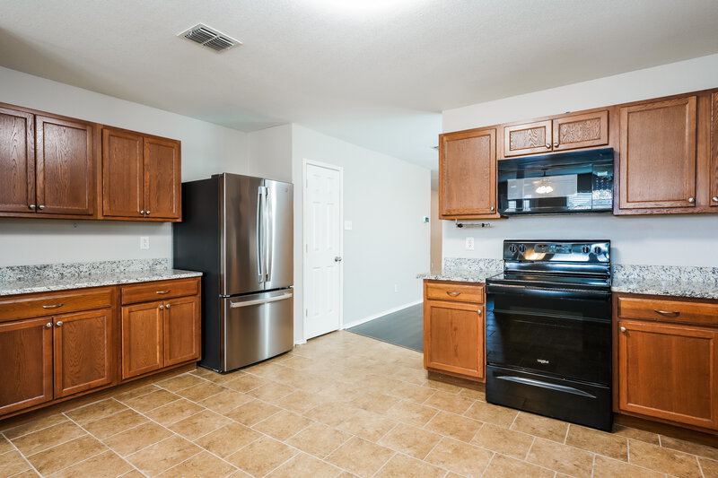1,950/Mo, 12921 Pricklybranch Dr Fort Worth, TX 76244 Kitchen View 2