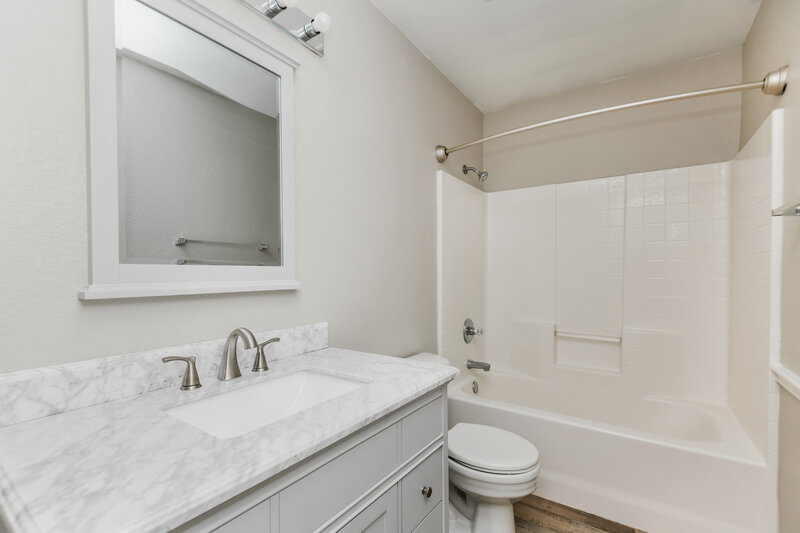2,210/Mo, 7116 Cattle Dr Fort Worth, TX 76179 Bathroom View