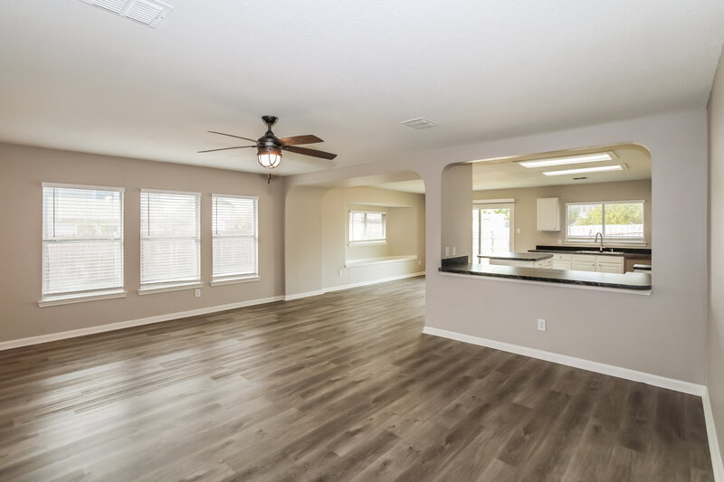2,400/Mo, 2603 Goliad Ct Corinth, TX 76210 Living Room View