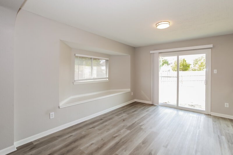2,400/Mo, 2603 Goliad Ct Corinth, TX 76210 Dining Room View
