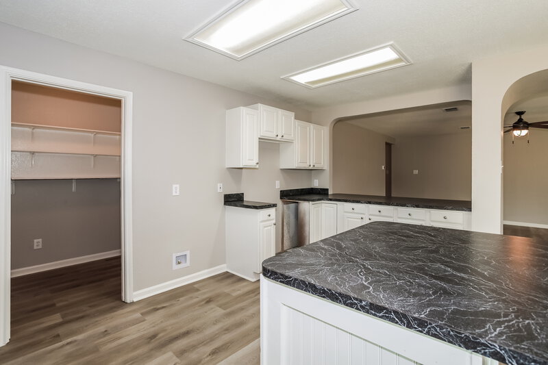2,400/Mo, 2603 Goliad Ct Corinth, TX 76210 Kitchen View 2