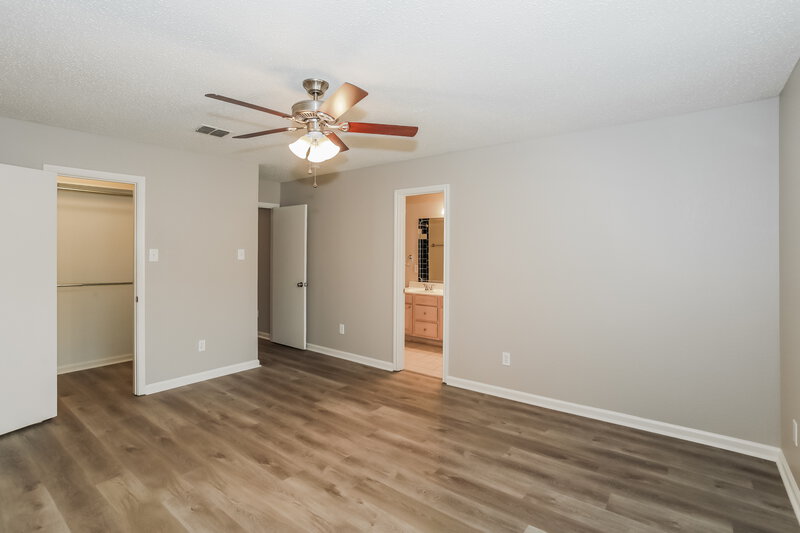 2,400/Mo, 2603 Goliad Ct Corinth, TX 76210 Main Bedroom View