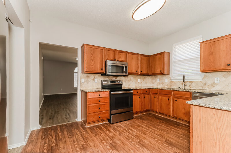 2,620/Mo, 4309 Falcon Perch Cir Arlington, TX 76001 Kitchen View