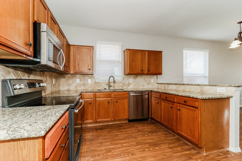 2,620/Mo, 4309 Falcon Perch Cir Arlington, TX 76001 Kitchen View 2