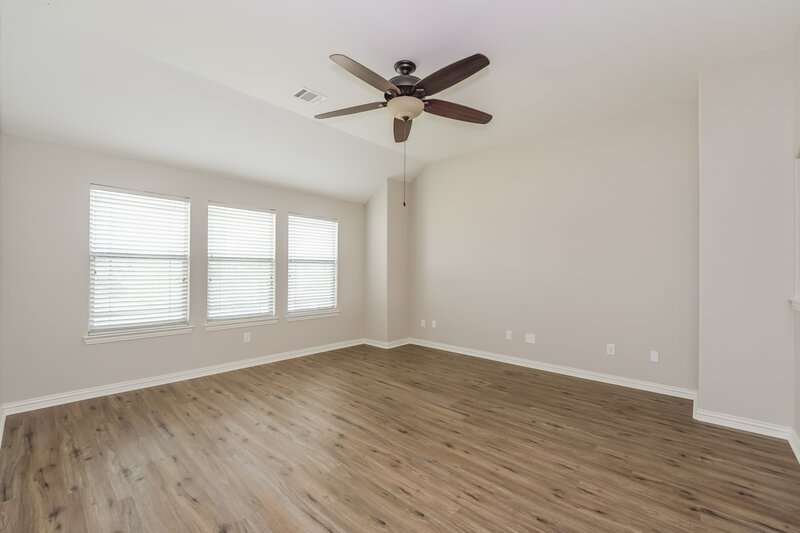 2,035/Mo, 7217 Tin Star Dr Fort Worth, TX 76179 Den View 2