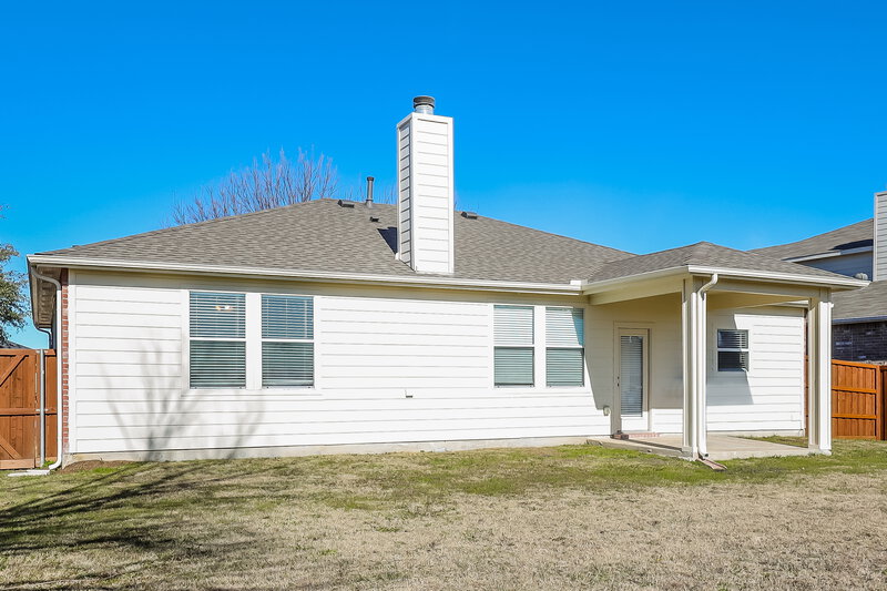 2,340/Mo, 2009 Chisolm Trl Forney, TX 75126 Rear View 2