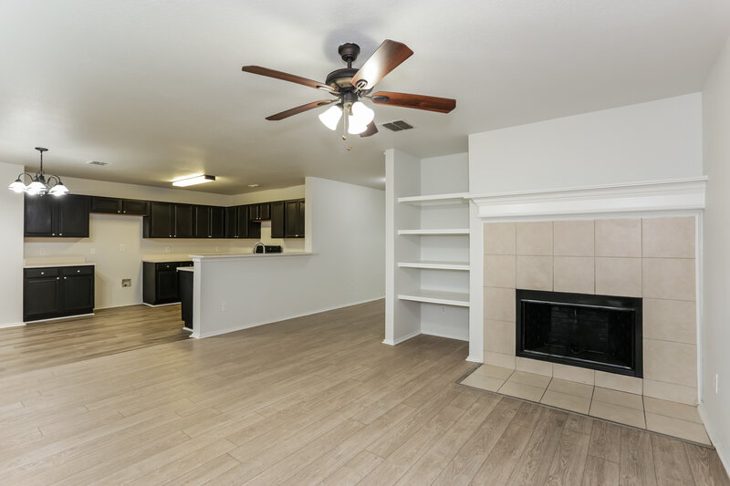 2,365/Mo, 9937 Osprey Dr Fort Worth, TX 76108 Living Room View 2