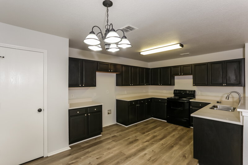 2,365/Mo, 9937 Osprey Dr Fort Worth, TX 76108 Breakfast Nook View