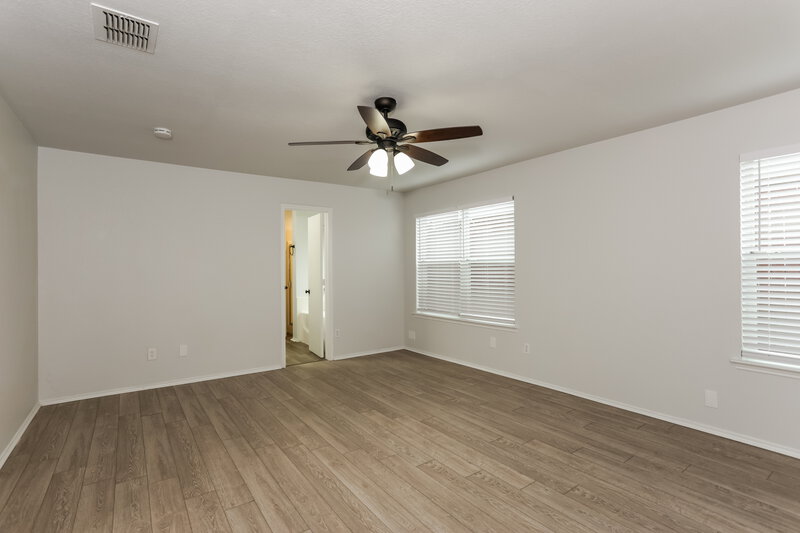 2,365/Mo, 9937 Osprey Dr Fort Worth, TX 76108 Main Bedroom View