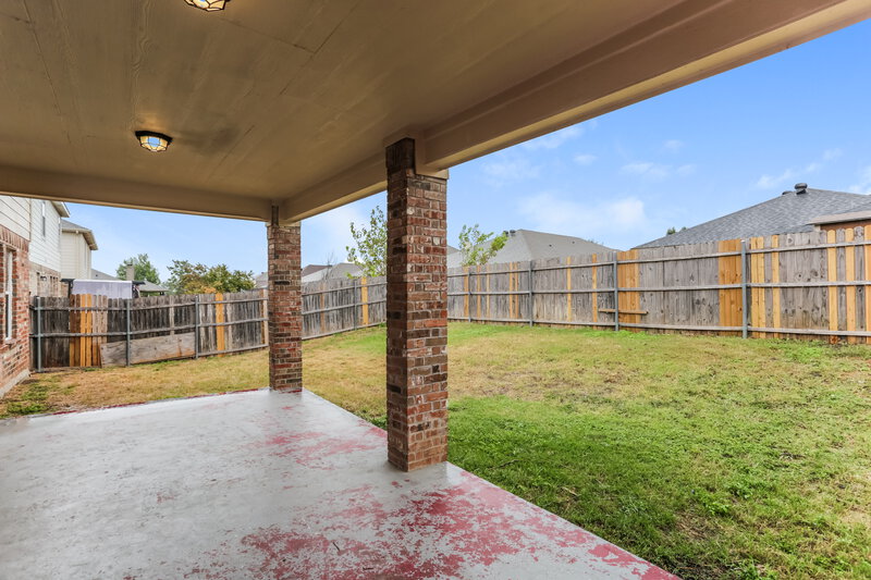 2,365/Mo, 9937 Osprey Dr Fort Worth, TX 76108 Covered Patio View
