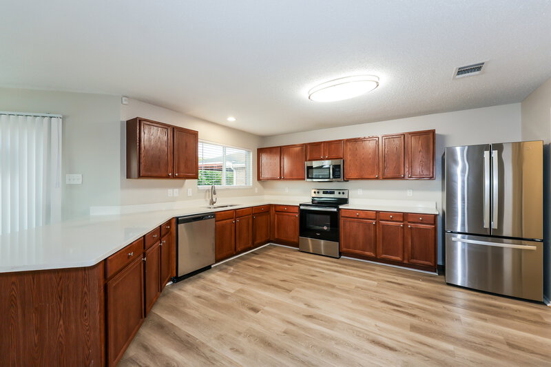 2,410/Mo, 807 Dove Meadows Dr Arlington, TX 76002 Kitchen View 2