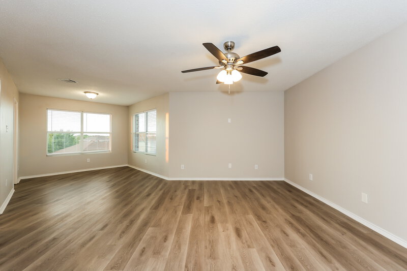 2,410/Mo, 807 Dove Meadows Dr Arlington, TX 76002 Main Bedroom View