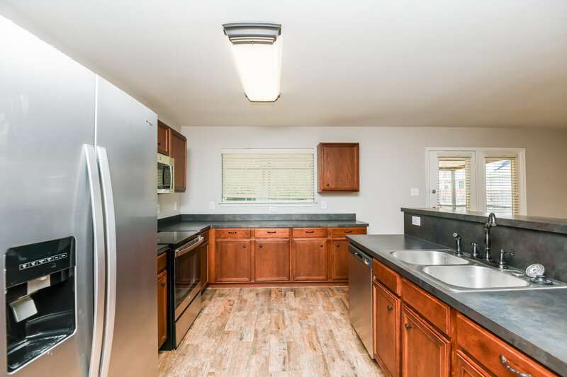 2,155/Mo, 6633 Cascade Canyon Trl Fort Worth, TX 76179 Kitchen View 2