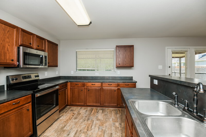 2,155/Mo, 6633 Cascade Canyon Trl Fort Worth, TX 76179 Kitchen View 3