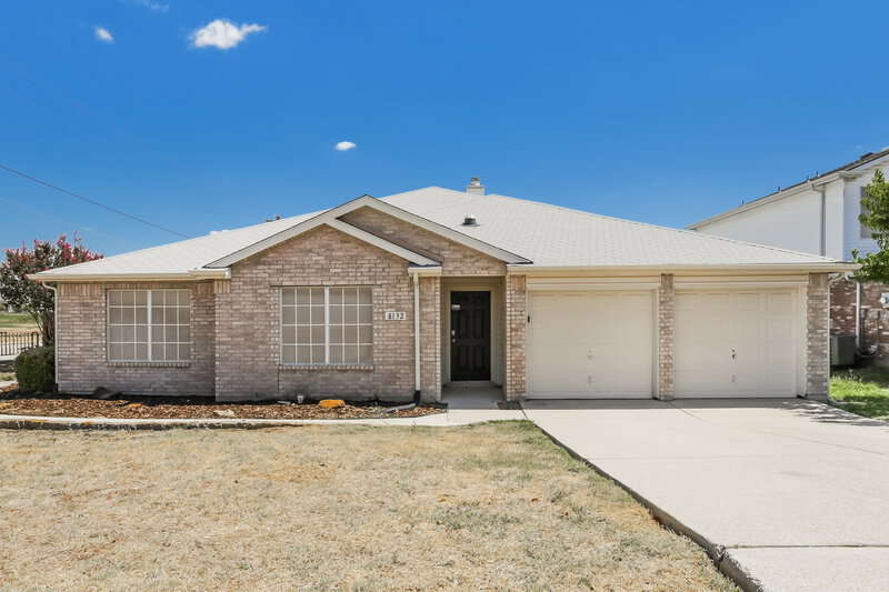 2,410/Mo, 8132 Fox Chase Dr Fort Worth, TX 76137 External View