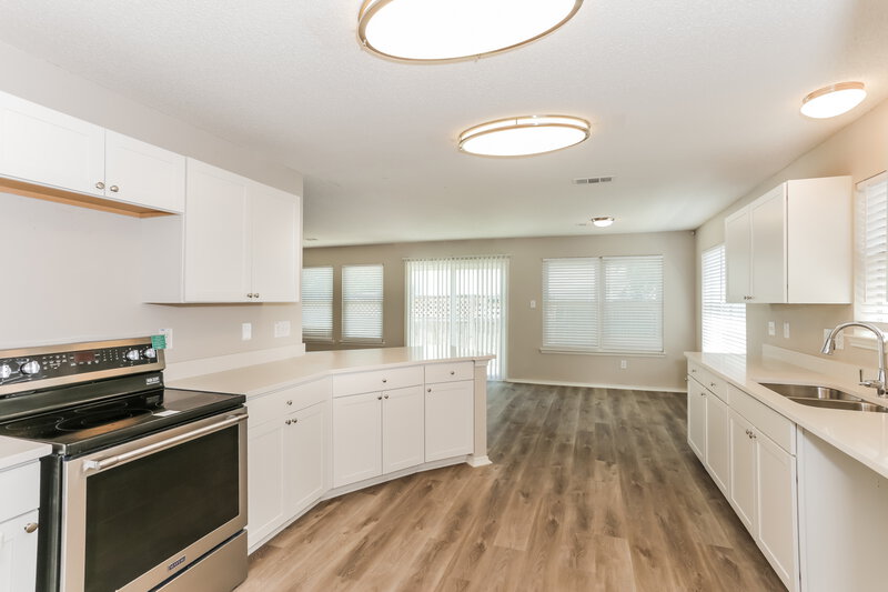 2,410/Mo, 8132 Fox Chase Dr Fort Worth, TX 76137 Kitchen View 2