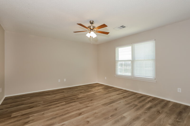 2,410/Mo, 8132 Fox Chase Dr Fort Worth, TX 76137 Main Bedroom View