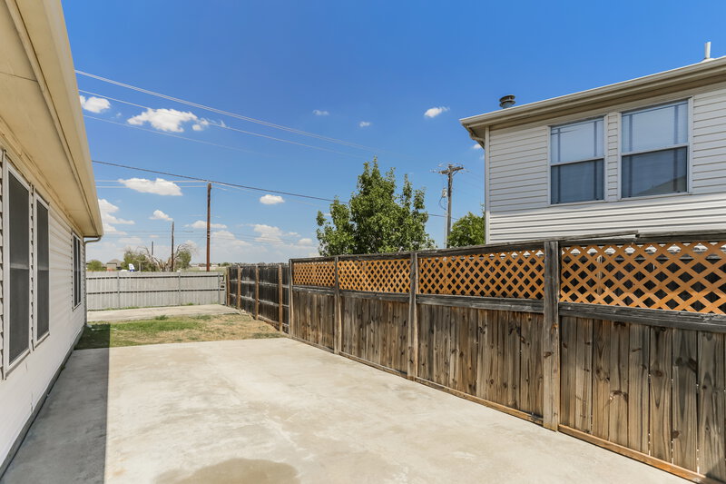 2,410/Mo, 8132 Fox Chase Dr Fort Worth, TX 76137 Rear View