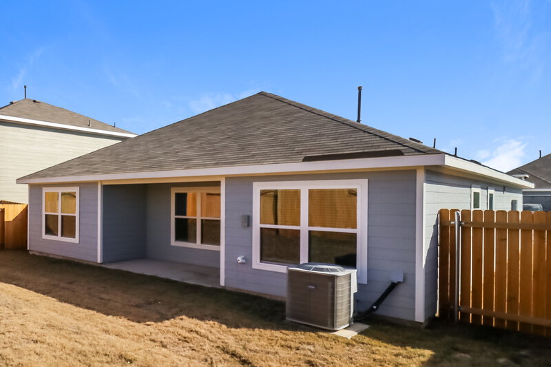 1,900/Mo, 1313 Woodwinds Dr Fort Worth, TX 76140 Misc View 12