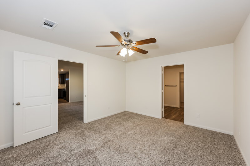 2,300/Mo, 9604 Teton Vista Dr Fort Worth, TX 76140 Main Bedroom View