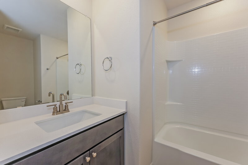 2,020/Mo, 9600 Teton Vista Dr Fort Worth, TX 76140 Bathroom View