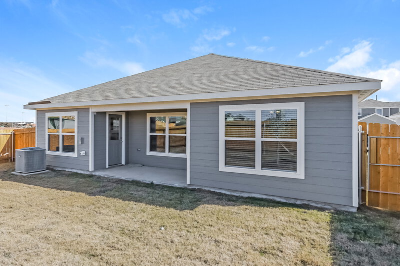 2,020/Mo, 9600 Teton Vista Dr Fort Worth, TX 76140 Rear View 2