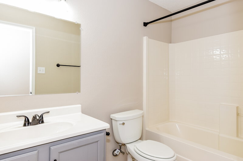 2,480/Mo, 1434 Hickory Creek Ln Rockwall, TX 75032 Bathroom View