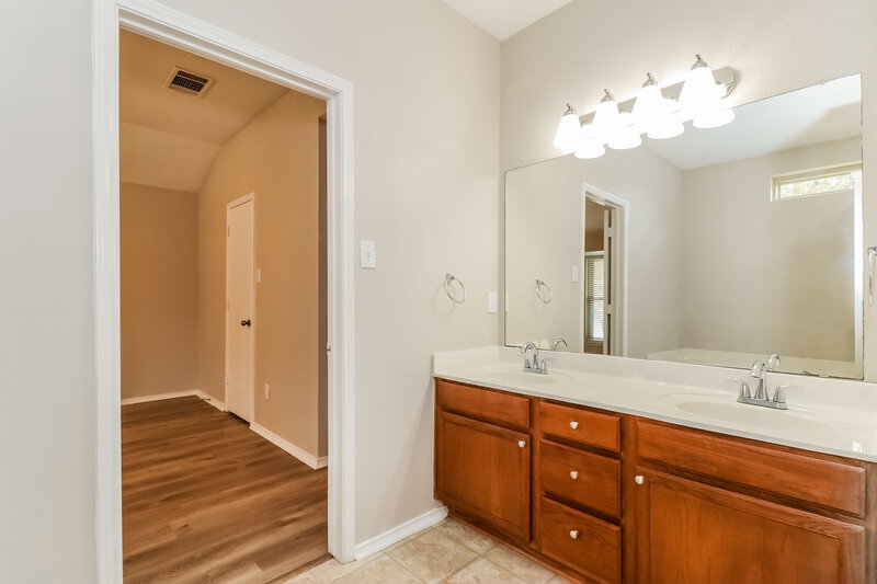 2,265/Mo, 726 Victoria Dr Midlothian, TX 76065 Misc View 10