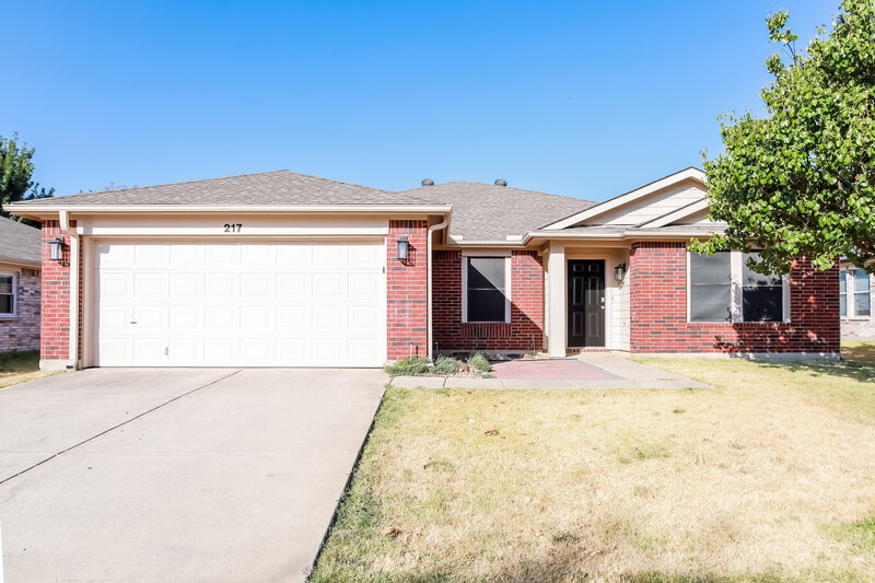 2,455/Mo, 217 Hilltop Dr Justin, TX 76247 External View