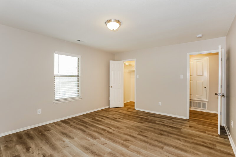 2,395/Mo, 10509 Lipan Trl Fort Worth, TX 76108 Bedroom View 2