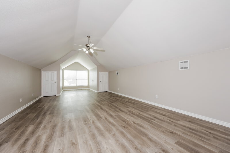 2,300/Mo, 805 San Felipe Trl Haslet, TX 76052 Bonus Room View