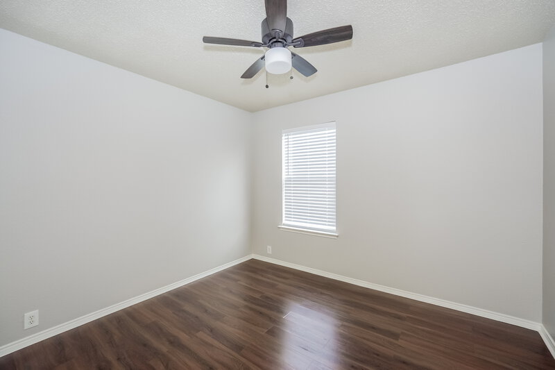 2,065/Mo, 1028 Springcreek Dr Denton, TX 76210 Bedroom View 2